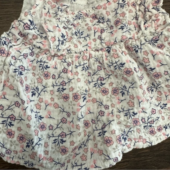 0-3 Month Baby Girl Dress Set (7 pieces) - Picture 5 of 9